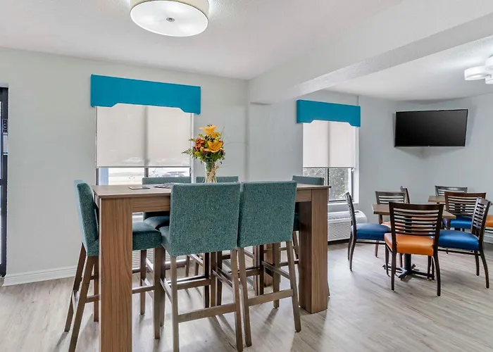 Clarion Pointe